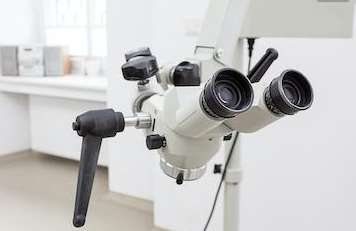 Dental Operating Microscope